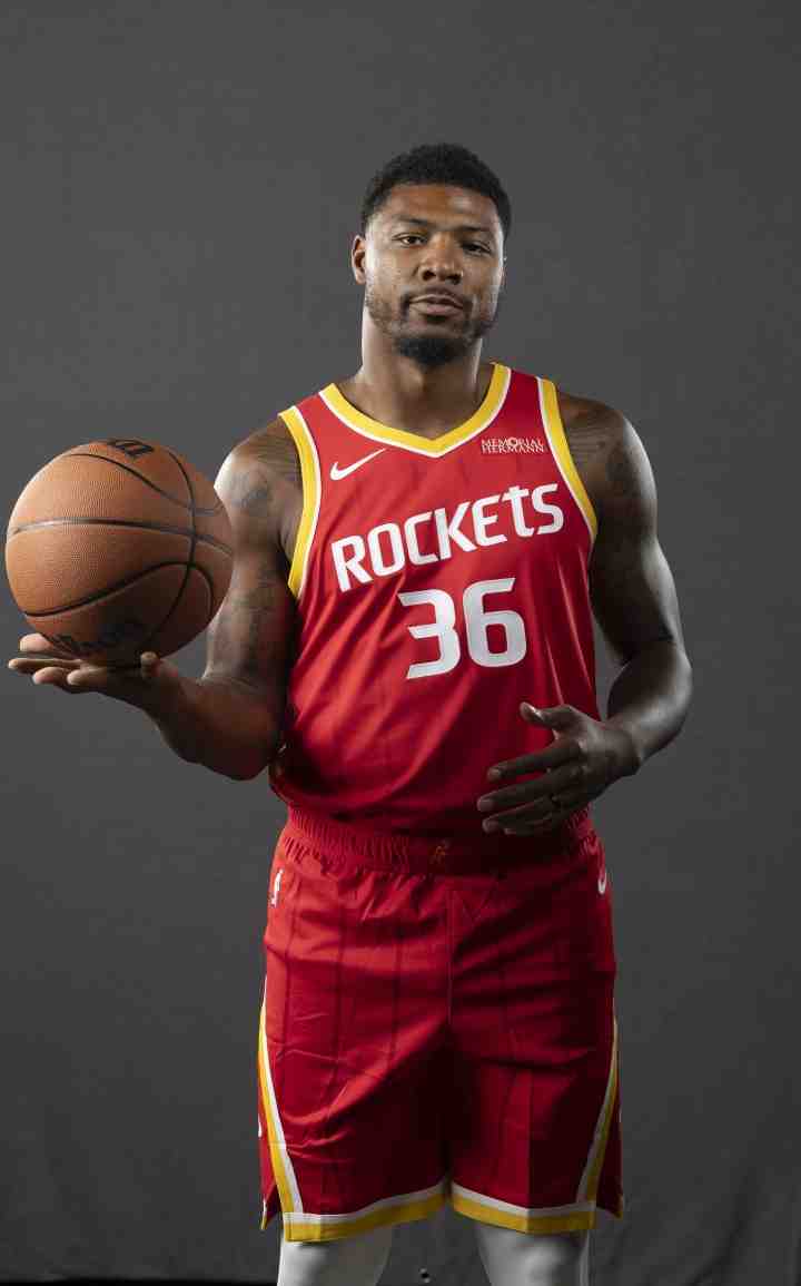 KD:斯玛特是真正的老将 他非常清楚自己的角色&就是为了服务队友